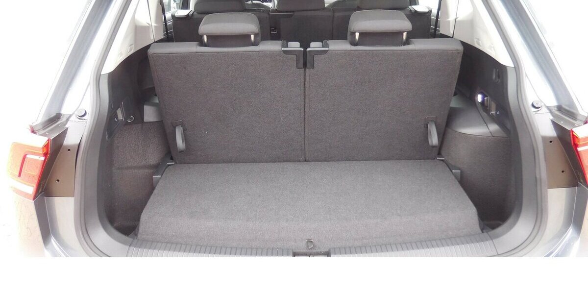 VW Tiguan Allspace 1.5 TSI Life 7 Sitze Navi DSG 30.500 km 28.990 &euro; Vordorf 38533