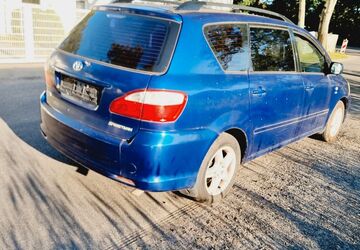 Toyota Avensis Verso 163.454 km 3.800 &euro; Berlin 13629
