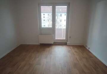Wohnung Merseburg Kötzschen - 2 Zimmer, 44 m&sup2;, 310&euro; | Angebot:27419651