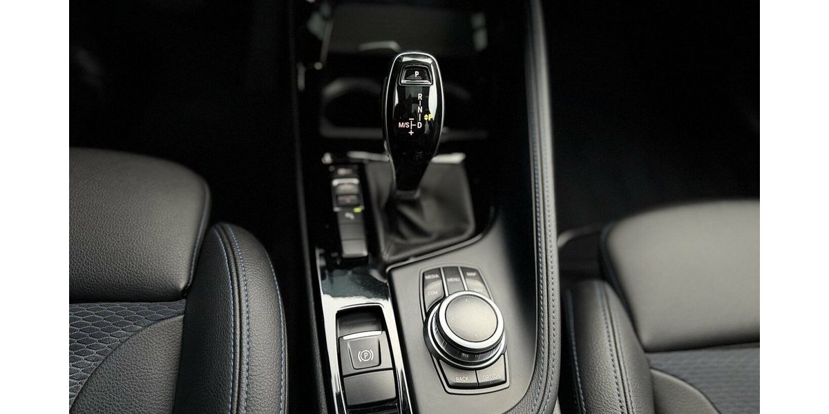 BMW X2 M / Sport / Pano/ Navi Pro / HUD / LED / CAM 55.000 km 25.490 &euro; Mönchengladbach 41066