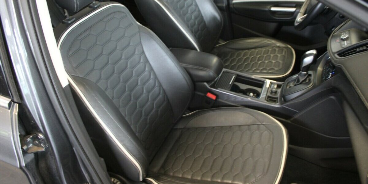 Ford Kuga 1.5 4x4 Aut. Vignale - AHK - 100.182 km 15.980 &euro; Euskirchen 53881