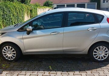 Ford Fiesta 49.700 km 5.000 &euro; Bad Aibling 83043