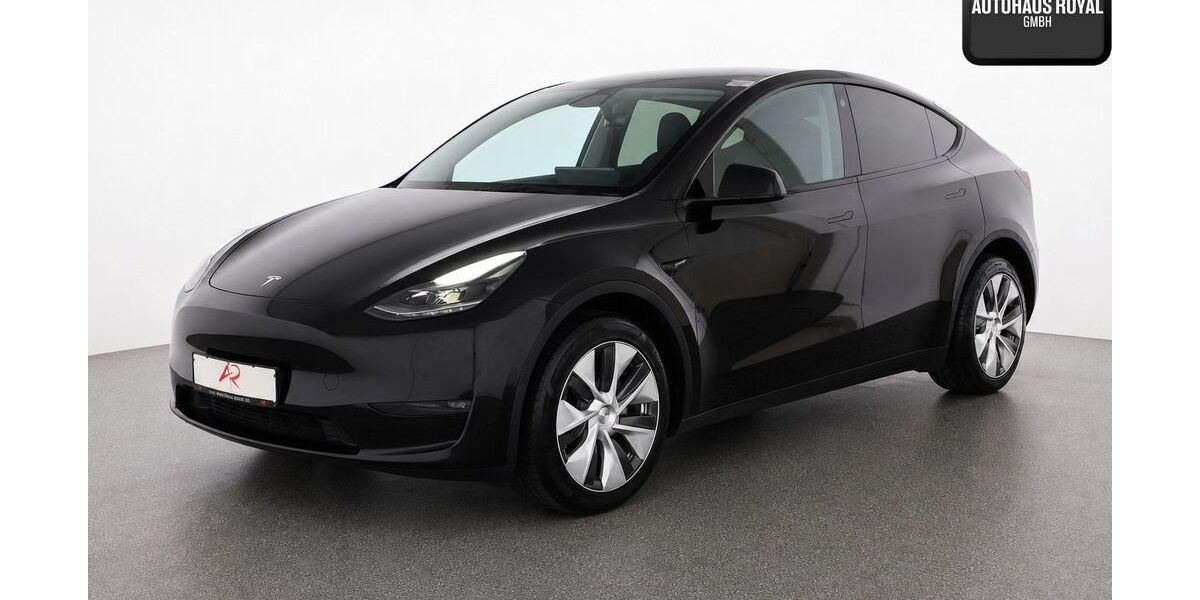 Tesla Model Y 28.055 km 34.880 &euro; Berlin 12103
