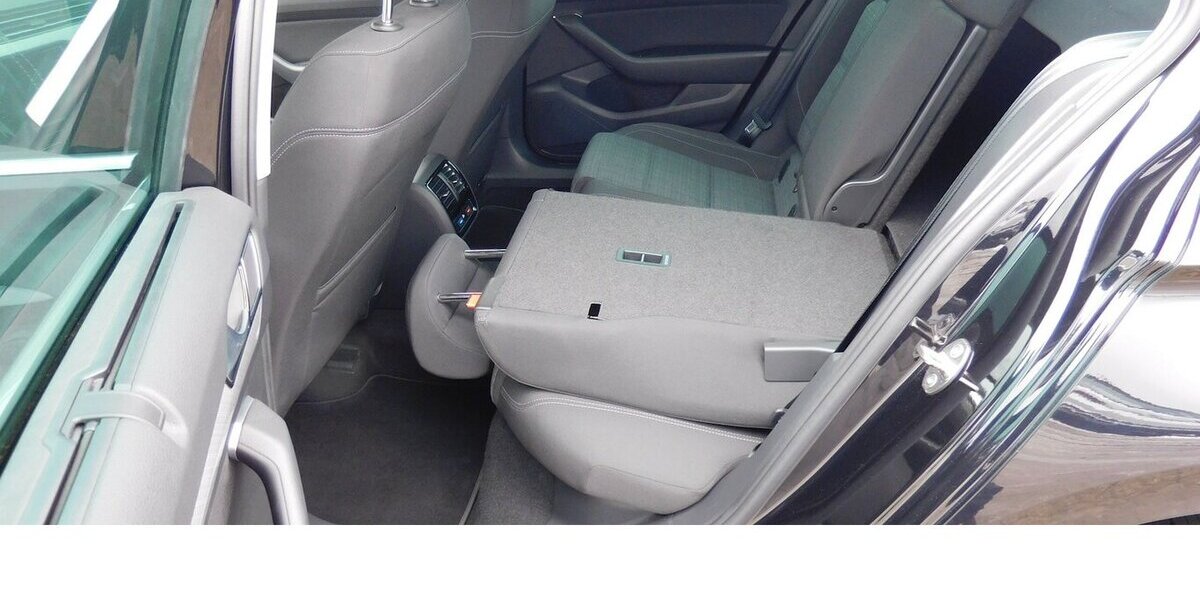 VW Passat 2.0 Bussiness BMT TDI Standhei.Navi Klima 36.500 km 20.990 &euro; Vordorf 38533