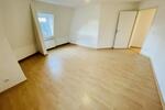 Ihr neues Zuhause wartet: 4-Raum-Wohnung mit Komfort-Badezimmer und großzügigem Wohnambiente! - Dachgeschoßwohnung Gera Alt-Bieblach | Angebot:26876574