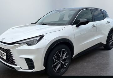Lexus LBX 1.555 km 37.990 &euro; Leipzig 04178