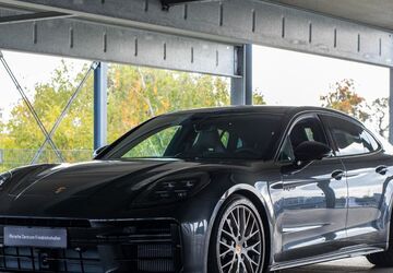 Porsche Panamera 13.500 km 137.870 &euro; Friedrichshafen 88045