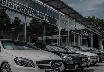 Mercedes-Benz GLC 300 104.795 km 32.850 &euro; Wuppertal 42281