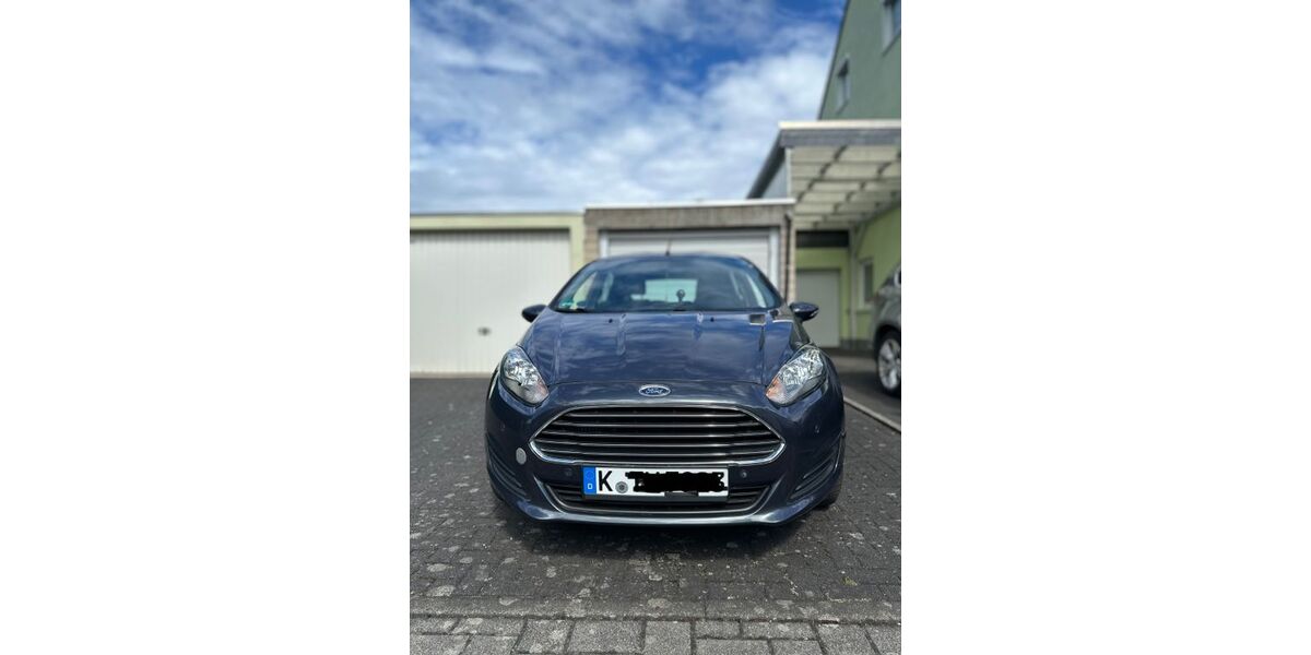 Ford Fiesta 73.000 km 4.700 &euro; Troisdorf 53840
