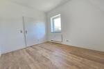 Dachgeschoßwohnung Aue-Bad Schlema Bad Schlema - 4 Zimmer, 70 m&sup2;, 420&euro; | Angebot:26478467