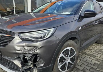 Opel Grandland X 1.2 Start/Stop 120 Jahre Navi/LED 38.696 km 10.900 &euro; Wilsdruff 01723