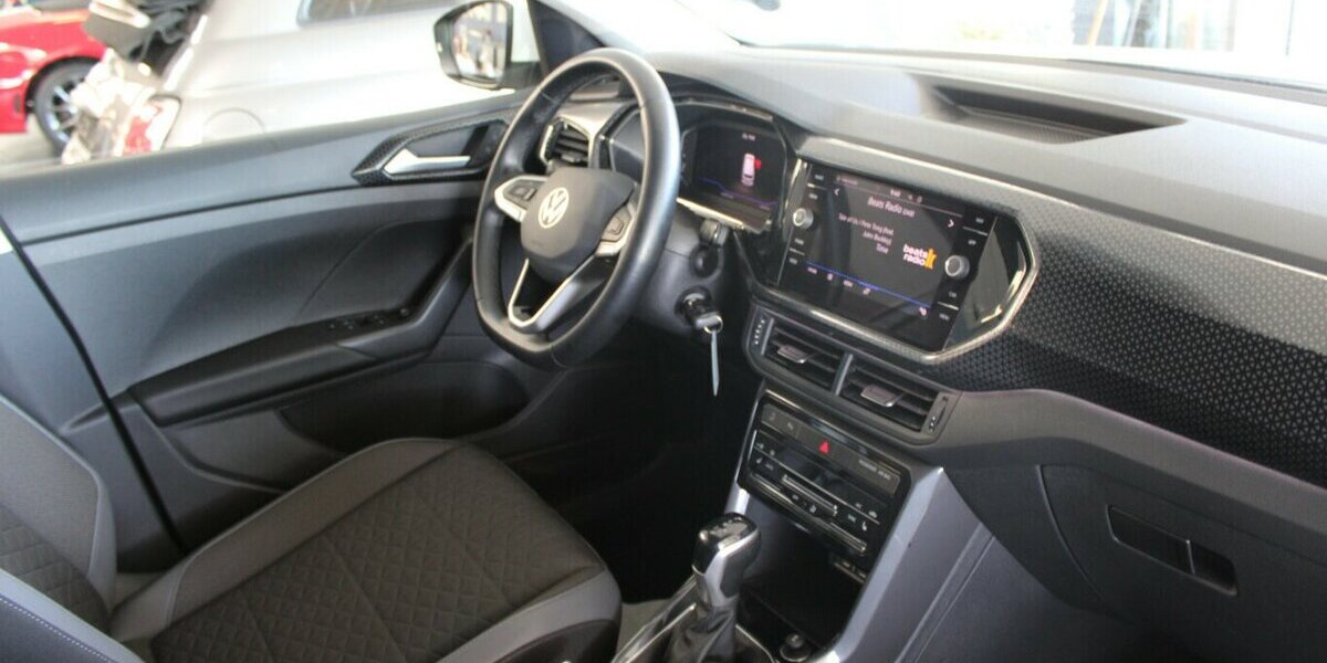 VW T-Cross 1.0 TSI OPF DSG Style - AHK - 24.194 km 18.980 &euro; Euskirchen 53881