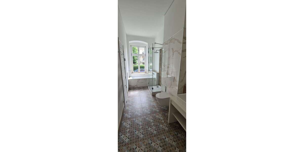 Etagenwohnung Görlitz Innenstadt - 5 Zimmer, 150 m&sup2;, 1.350&euro; | Angebot:27085395