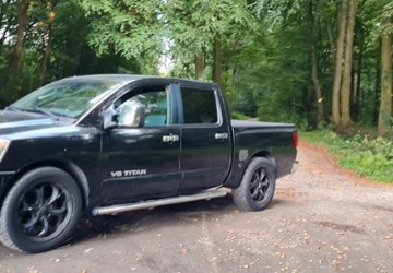 Nissan Titan 93.000 km 8.550 &euro; Bremen 21614