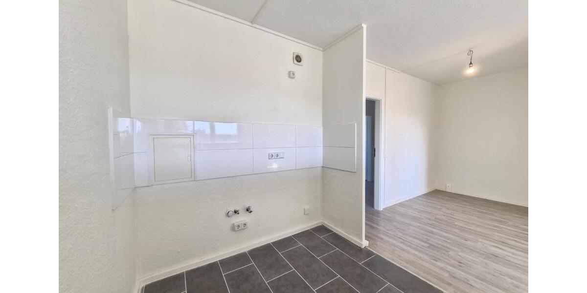 Etagenwohnung Chemnitz Markersdorf - 4 Zimmer, 69 m&sup2;, 317&euro; | Angebot:26507589