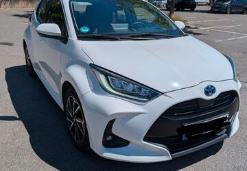 Toyota Yaris 27.500 km 18.300 &euro; Weinstadt 71384