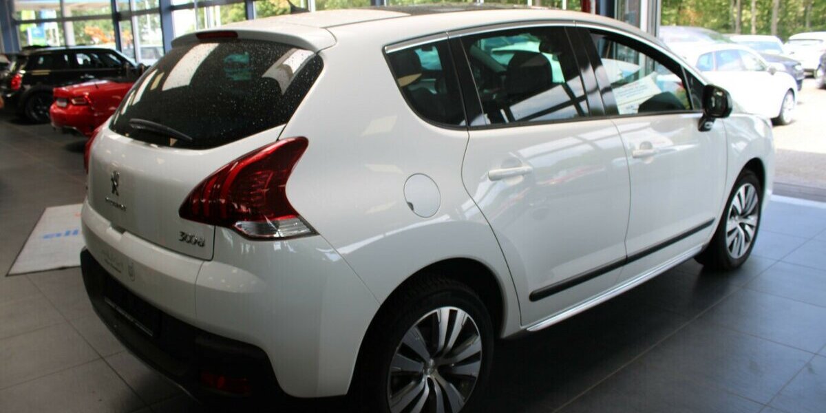 Peugeot 3008 All PurTECH 130 - Panorama - 98.263 km 8.980 &euro; Euskirchen 53881