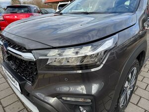 Suzuki SX4 S-CROSS 1.4 COMF.+ALLGRIP 6AT Comfort+ 5.000 km 30.990 &euro; Höhenkirchen-Siegertsbrun 85635