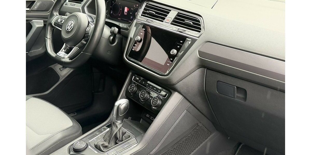 VW Tiguan Allspace R- line/ 4Motion/ 240PS/ PANO 99.000 km 31.900 &euro; Mönchengladbach 41066