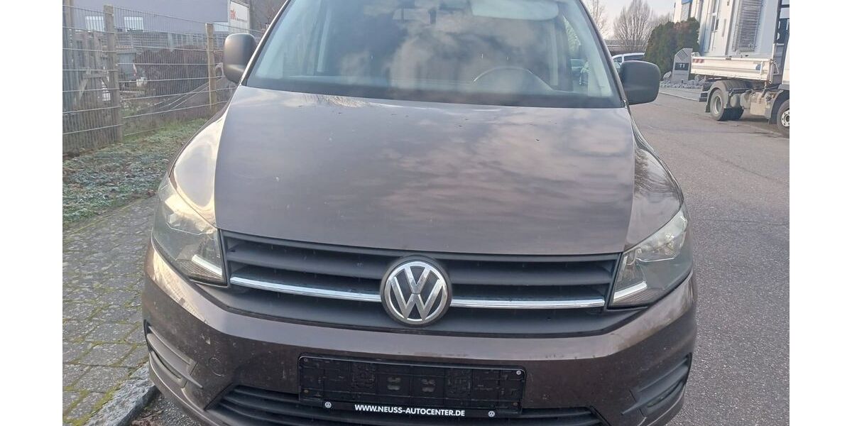 VW Caddy 215.000 km 11.200 &euro; Obersulm 74182