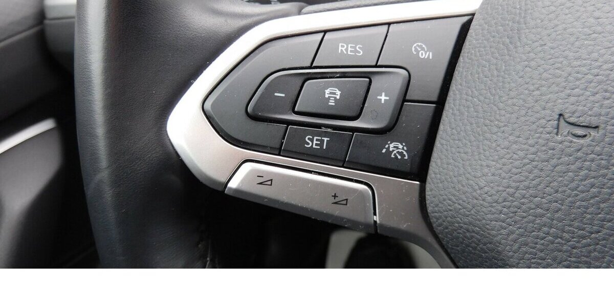 VW Passat 2.0 Bussiness BMT TDI Standhei.Navi Klima 36.500 km 20.990 &euro; Vordorf 38533