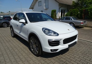 Porsche Cayenne S 4,2l Diesel Pano, Navi, 21 Zoll, Standhe 232.000 km 20.990 &euro; Rodgau 63110