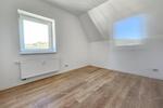 Dachgeschoßwohnung Aue-Bad Schlema Bad Schlema - 4 Zimmer, 70 m&sup2;, 420&euro; | Angebot:26478467