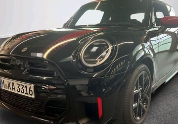 Mini John Cooper Works 1.102 km 39.226 &euro; 