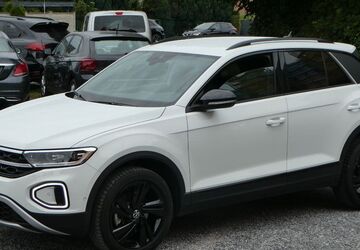 VW T-Roc 10.986 km 26.999 &euro; Paderborn 33100