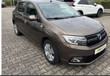 Dacia Sandero 90.249 km 8.995 &euro; Wolfen 06766