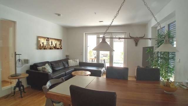 Etagenwohnung München Trudering-Riem - 5 Zimmer, 109 m&sup2;, 2.493&euro; | Angebot:27372076