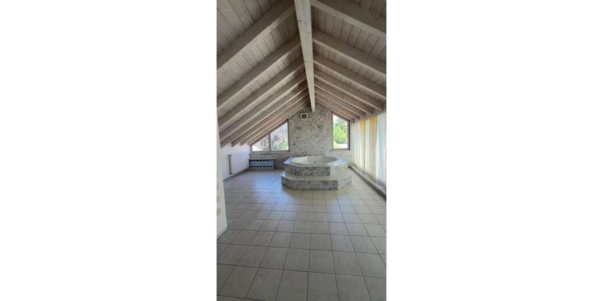 Etagenwohnung Vilsbiburg - 5 Zimmer, 170 m&sup2;, 1.700&euro; | Angebot:27335299