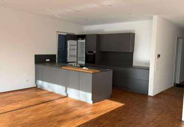 Wohnung Sinsheim - 5 Zimmer, 163 m&sup2;, 2.100&euro; | Angebot:27315431
