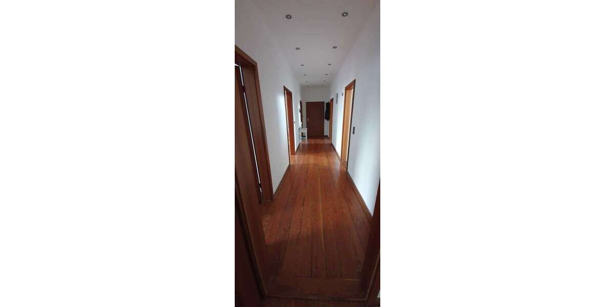 Etagenwohnung Pirmasens - 4 Zimmer, 126 m&sup2;, 657&euro; | Angebot:27385498