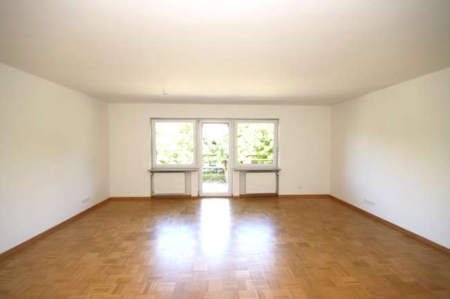 Etagenwohnung Grünwald - 5 Zimmer, 125 m&sup2;, 2.250&euro; | Angebot:27207958