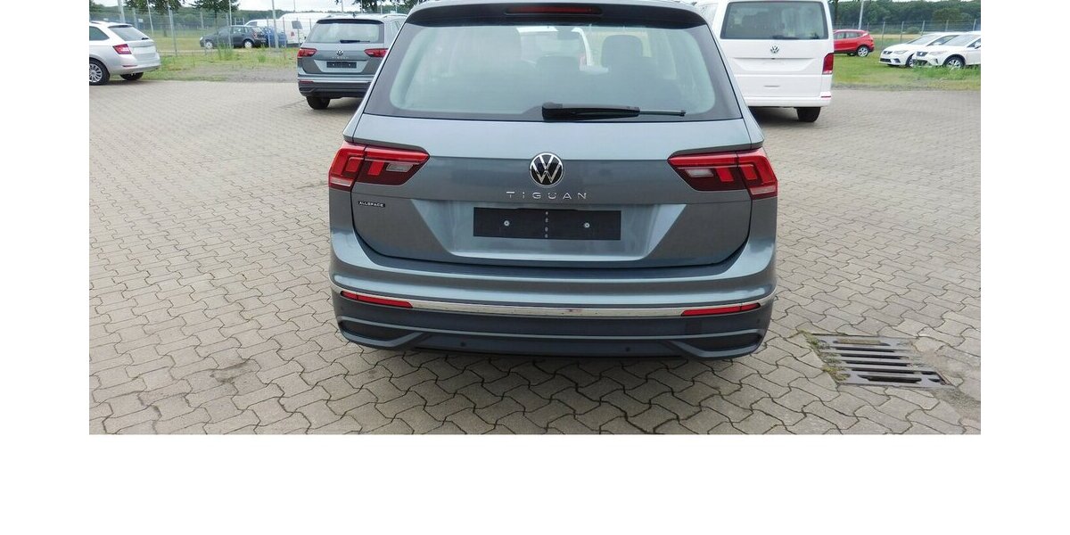 VW Tiguan Allspace 1.5 TSI Life 7 Sitze Navi DSG 33.100 km 28.390 &euro; Vordorf 38533